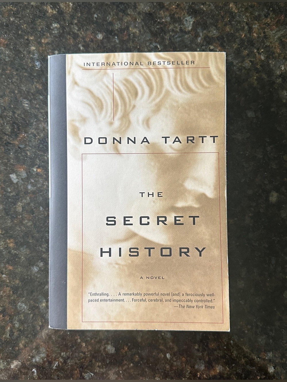 Donna Tartt • The Secret History • Paperback • Very Good Condition